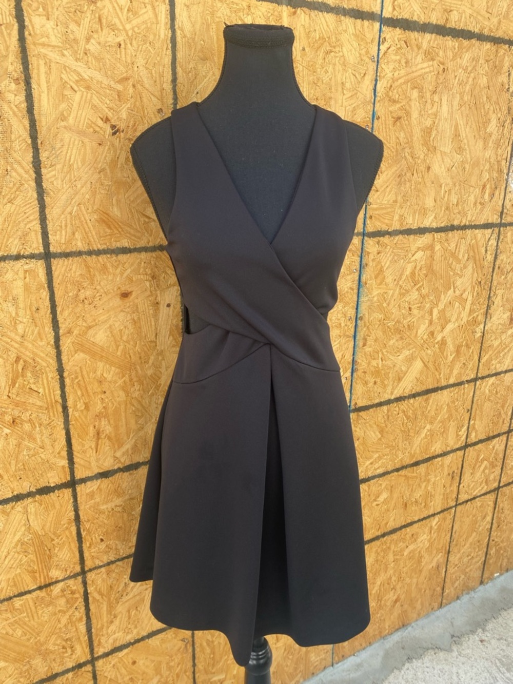Express Black Sleeveless Faux-Wrap Mini Dress GUC 4